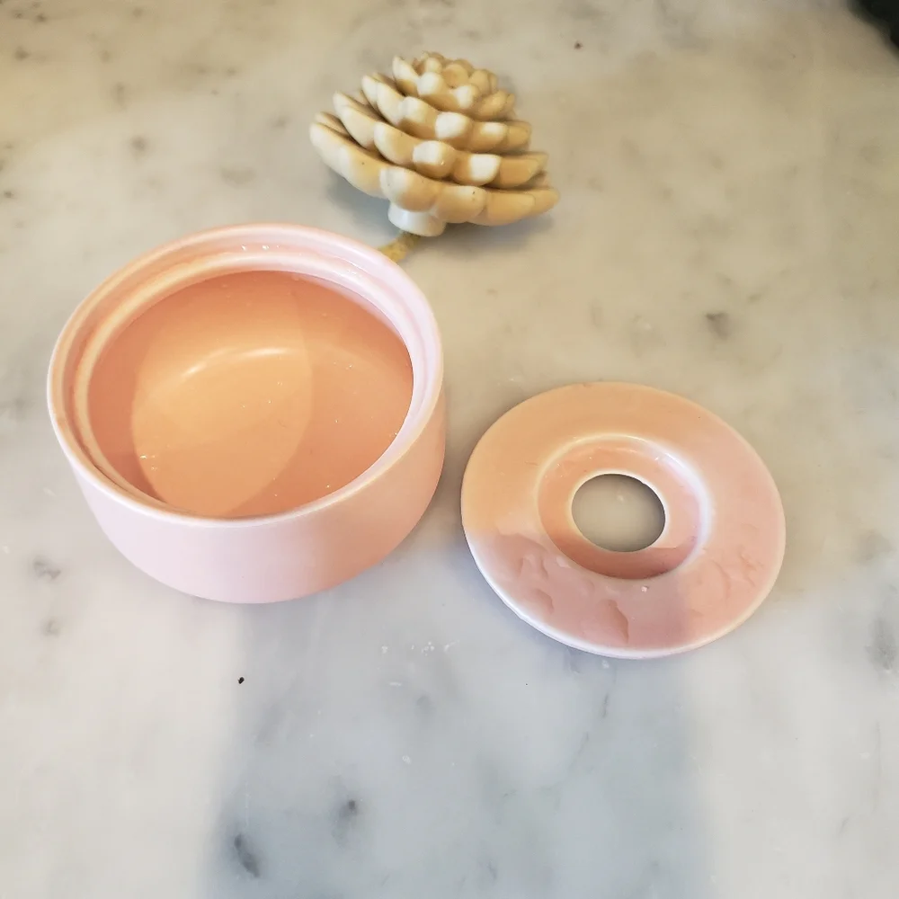 Ceramic Passive Scent Diffuser With Corded Lid